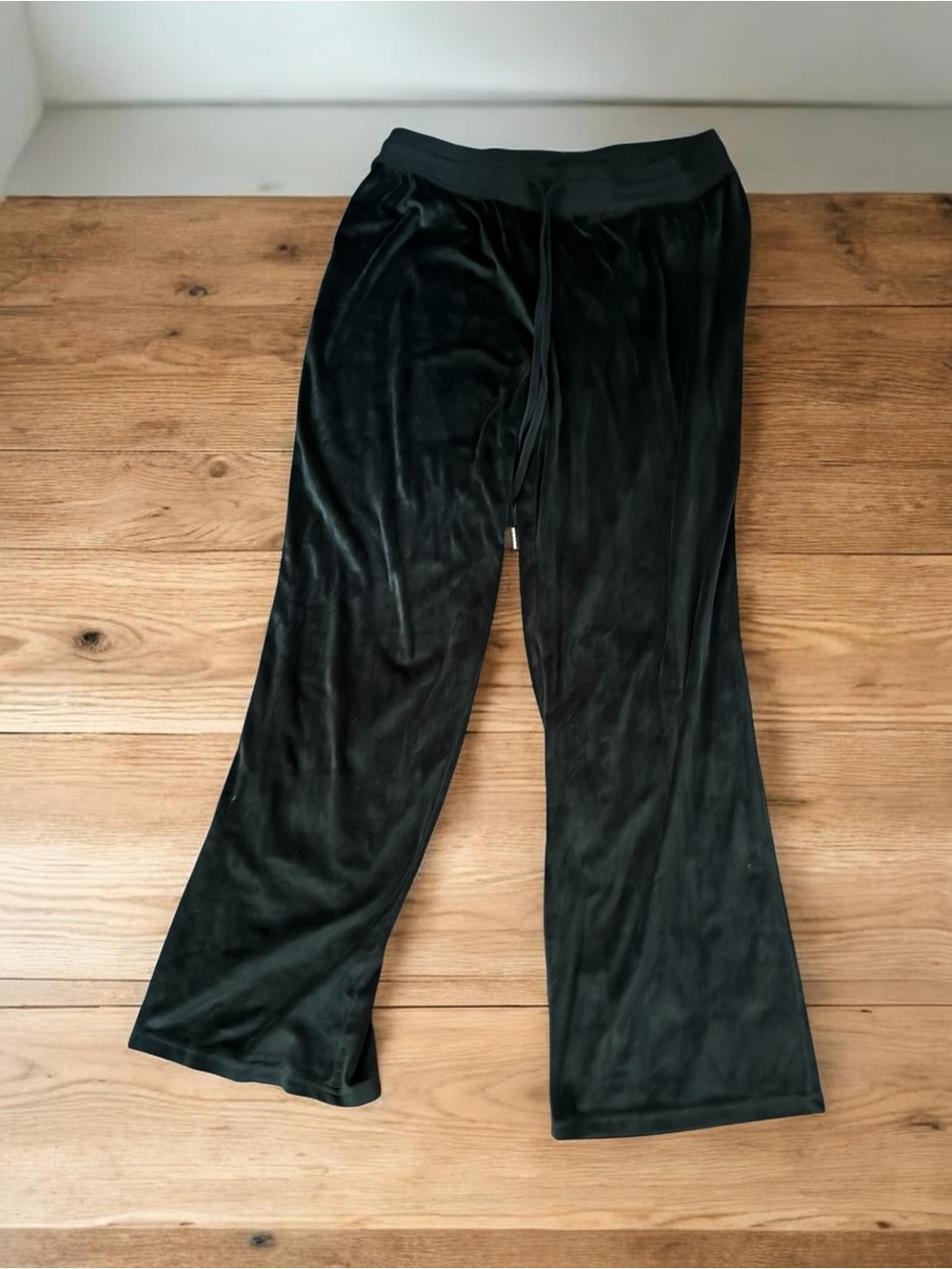 Black Velvet Juicy Couture Wide-Leg Lounge Pants